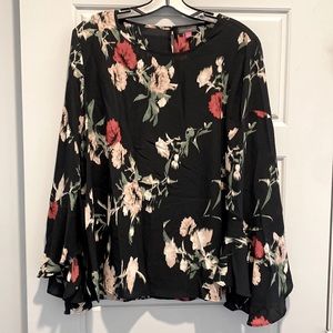 Vince Camuto floral blouse Sz L